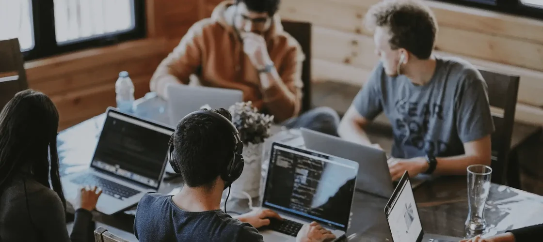 Discover the Top Digital Nomad Communities and Groups for Thriving in the Remote Work Era