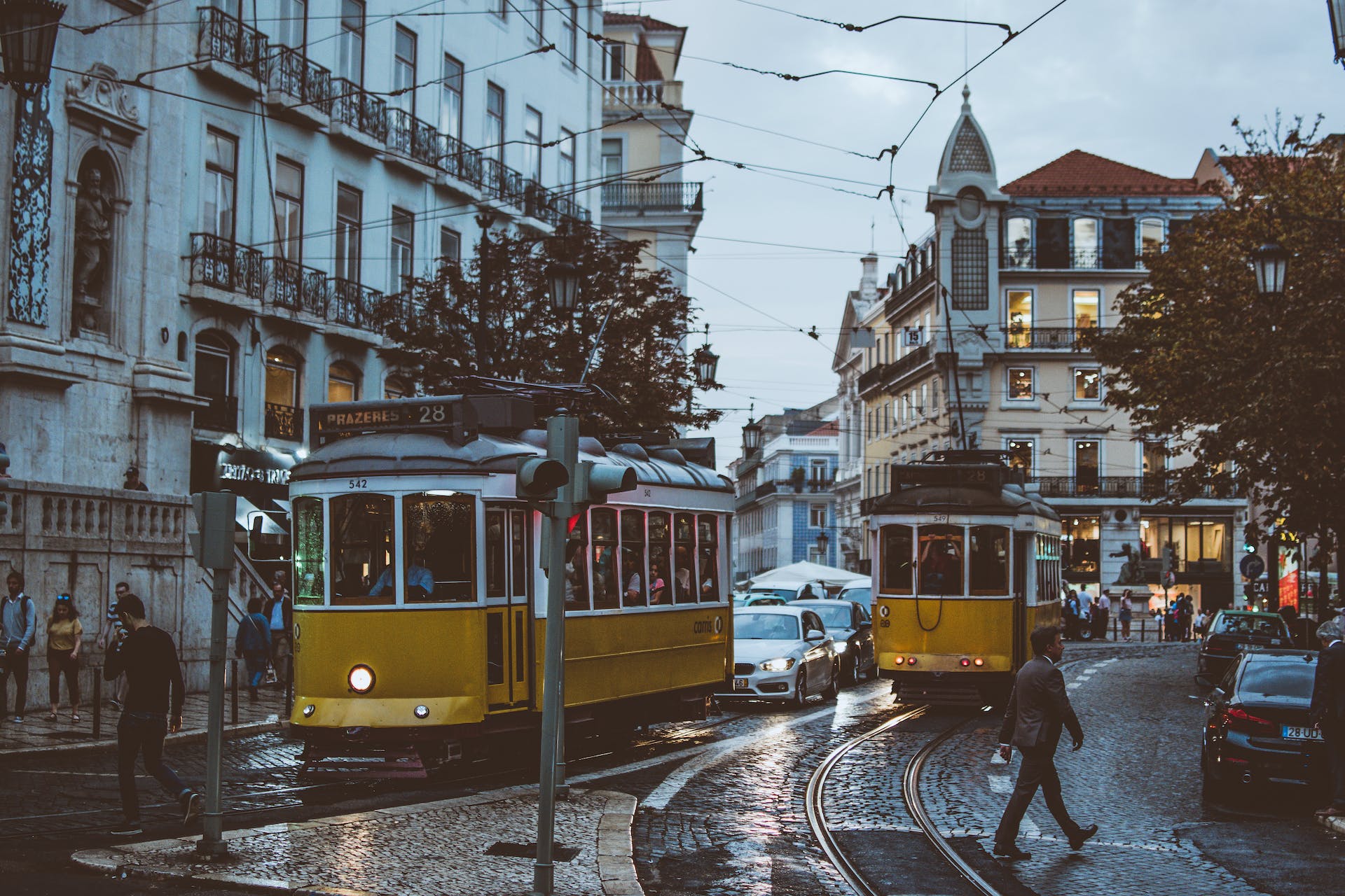 How to Become a Citizen in Portugal