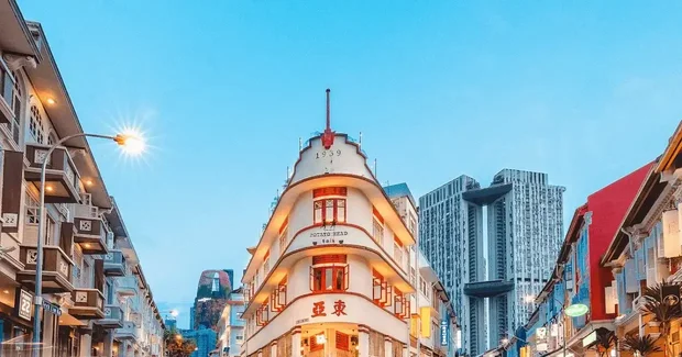 popular hotel in singapore
