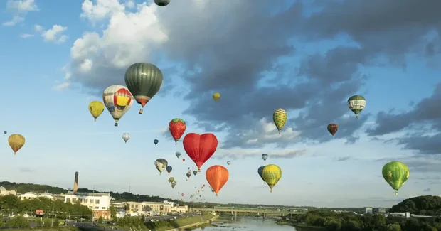 hot air baloons over lithuania